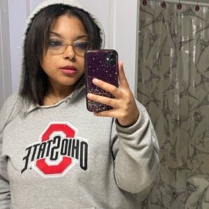 Meet your Posher, Alana.